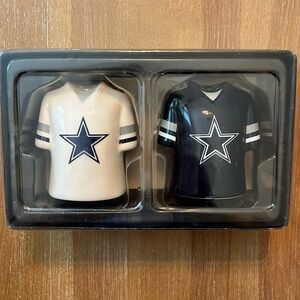 Dallas Cowboys Gameday Salt and Pepper Shakers